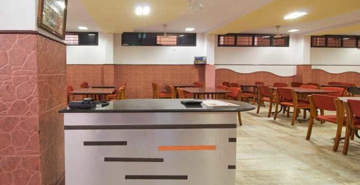 Airlines Hotell Mysore Exteriör bild